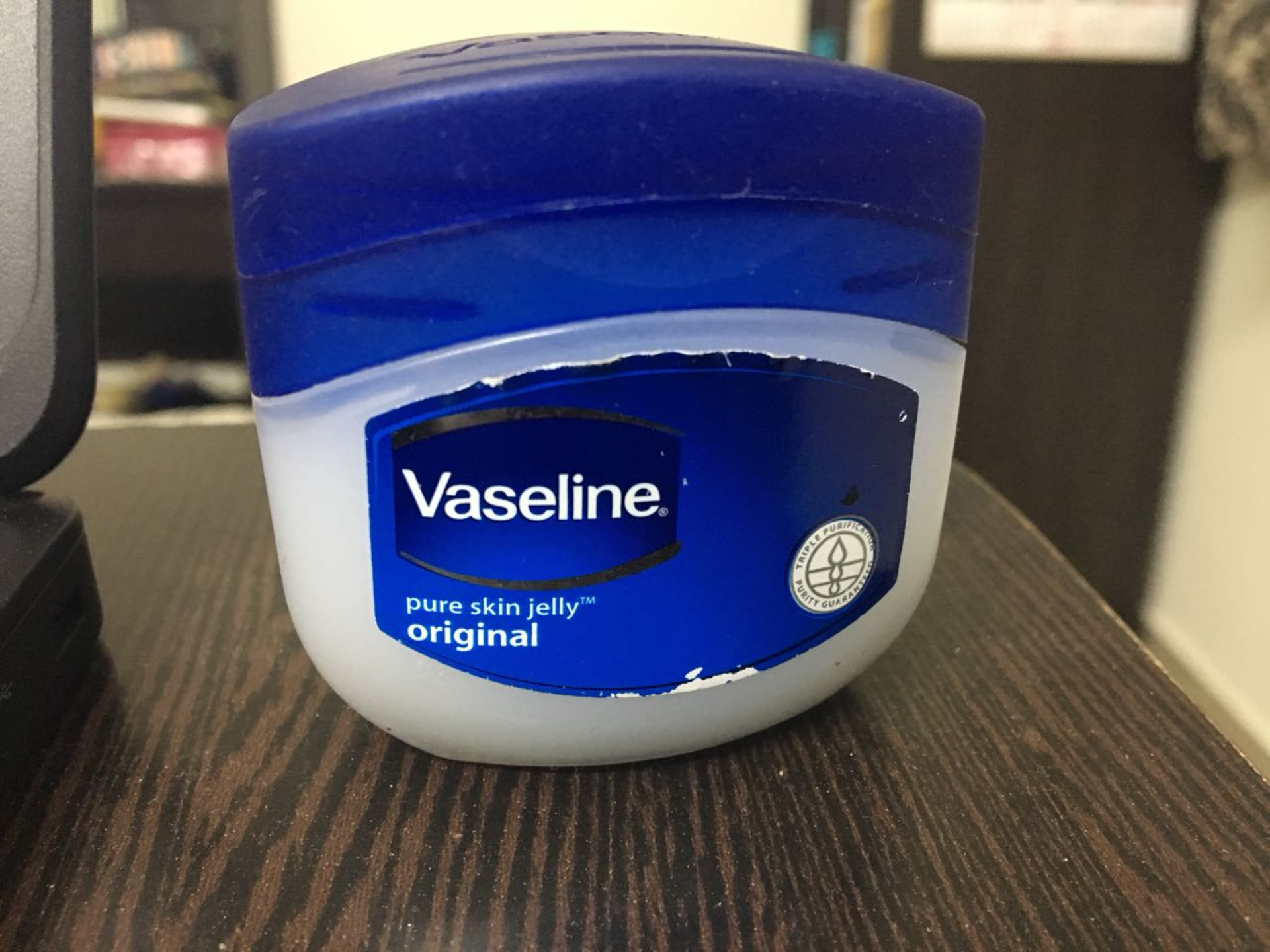  8 Ways You can Use Vaseline  image