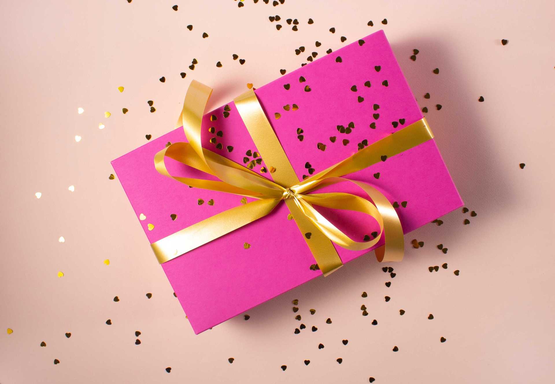 Express your love with these gifting  options image